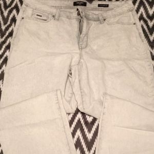 Size 16 nine West Taylor cuffed capris